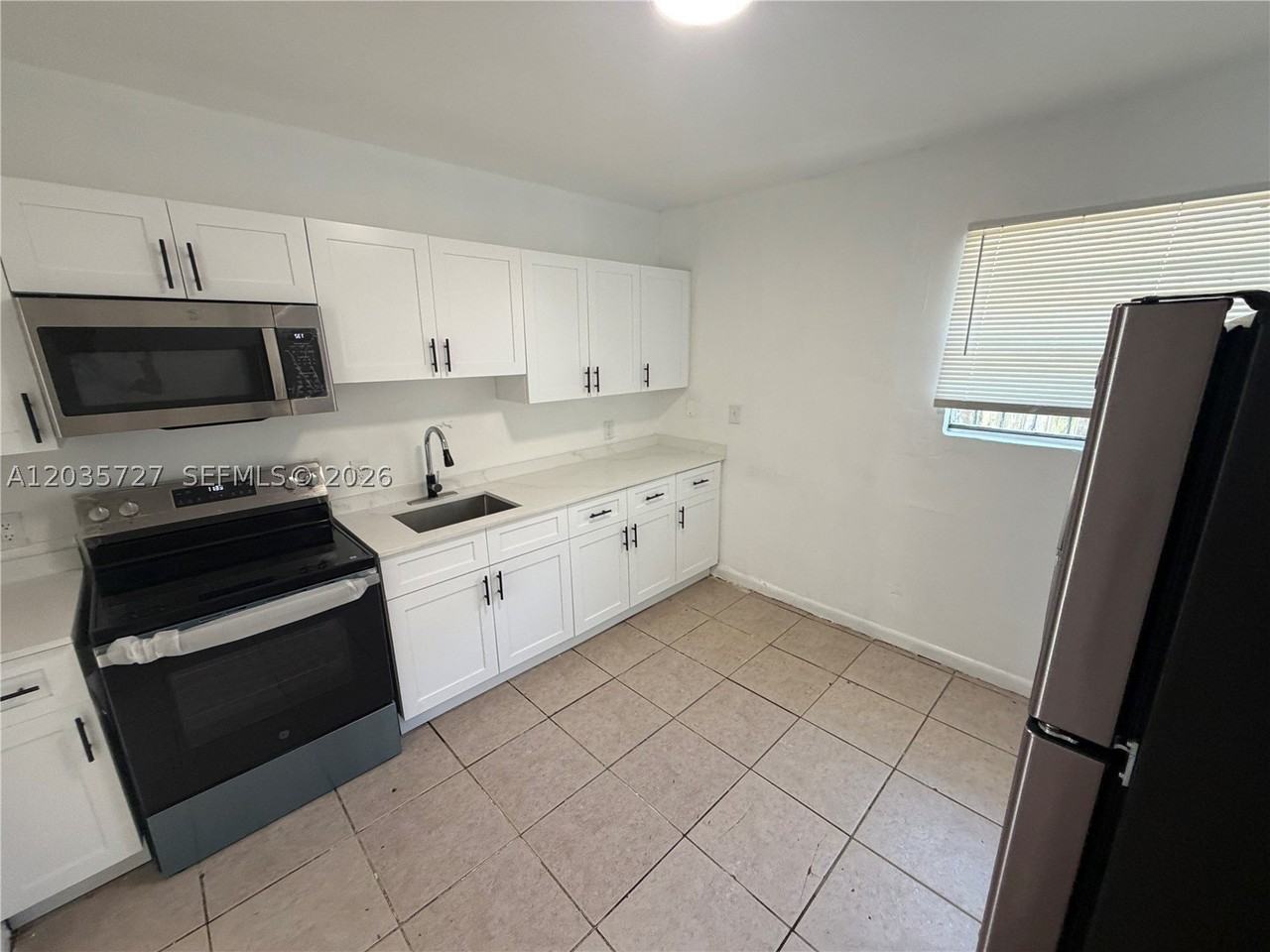 6345 N Miami Ave - Photo 7 of 16