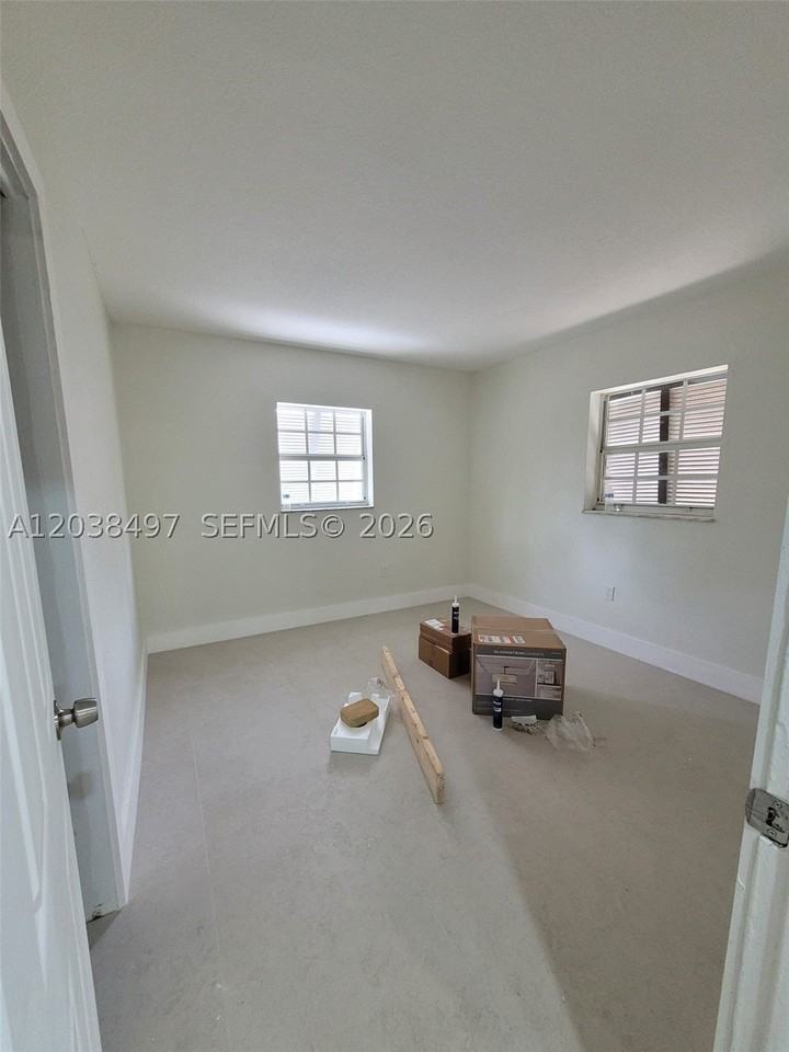 18000 Sw 175th St #18002 - Photo 4 of 7