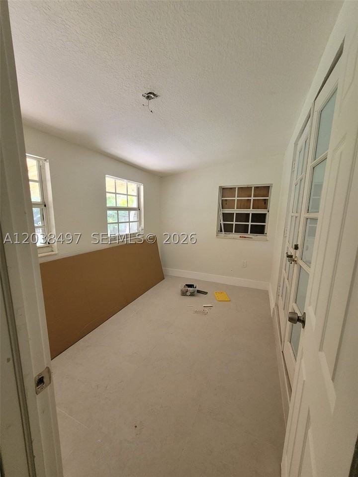 18000 Sw 175th St #18002 - Photo 6 of 7