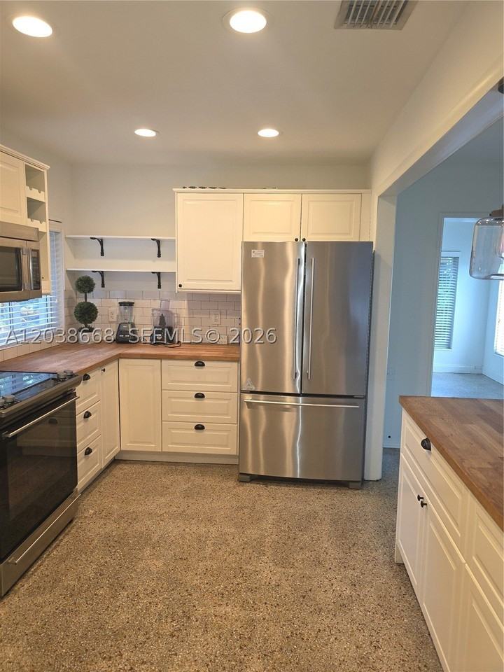 2532 Garfield St - Photo 3 of 35