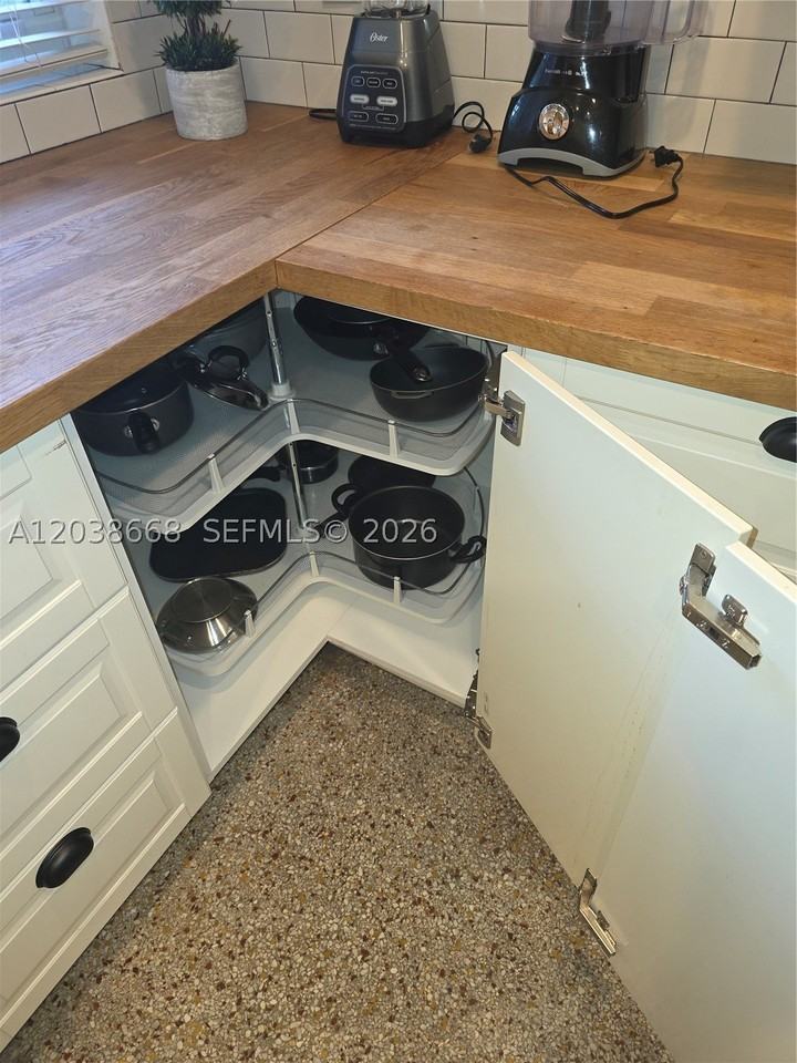 2532 Garfield St - Photo 4 of 35