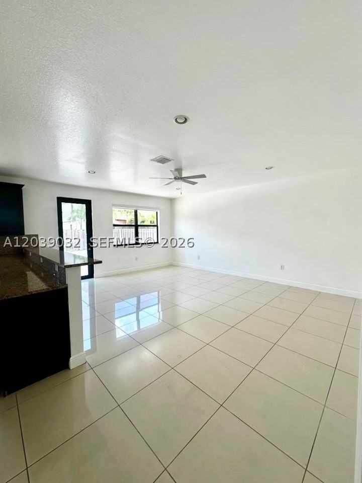 9825 Nw 86th Ter - Photo 6 of 13