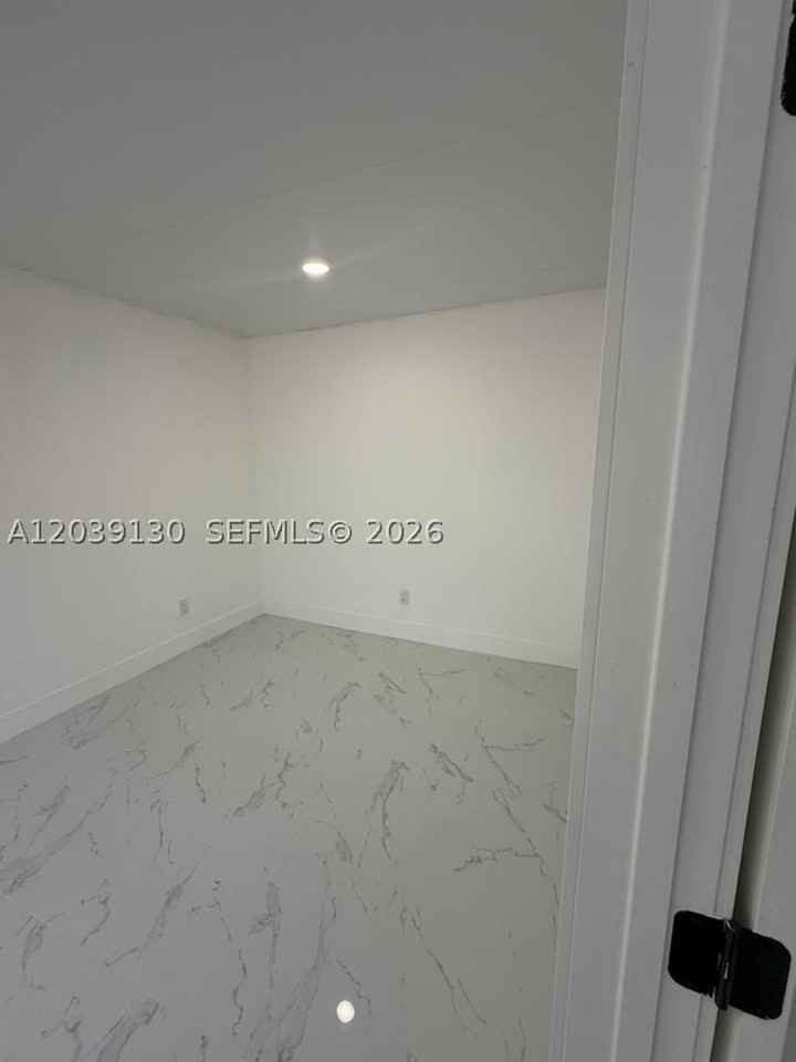 1230 Nw 135th St - Photo 4 of 6