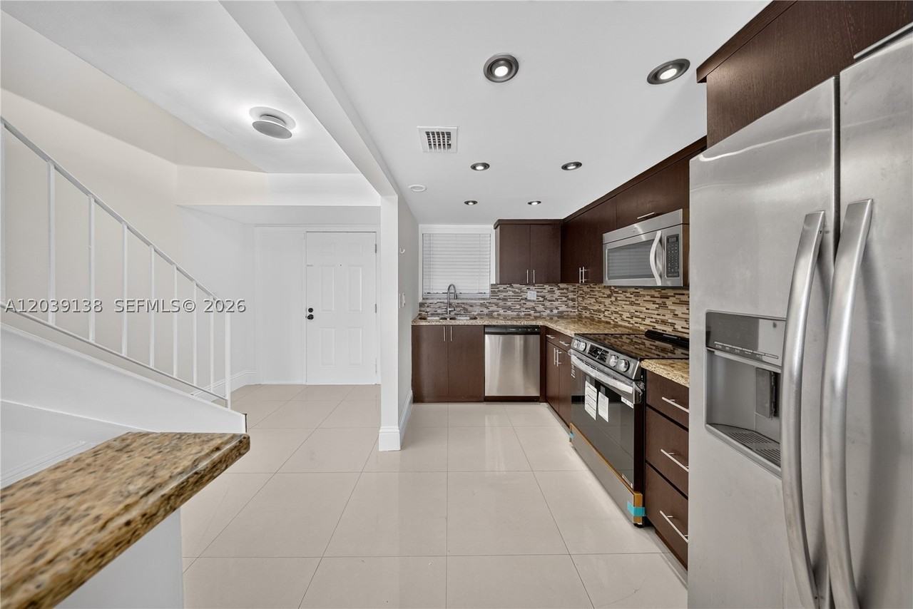 9351 Fontainebleau Blvd #B415 - Photo 5 of 43