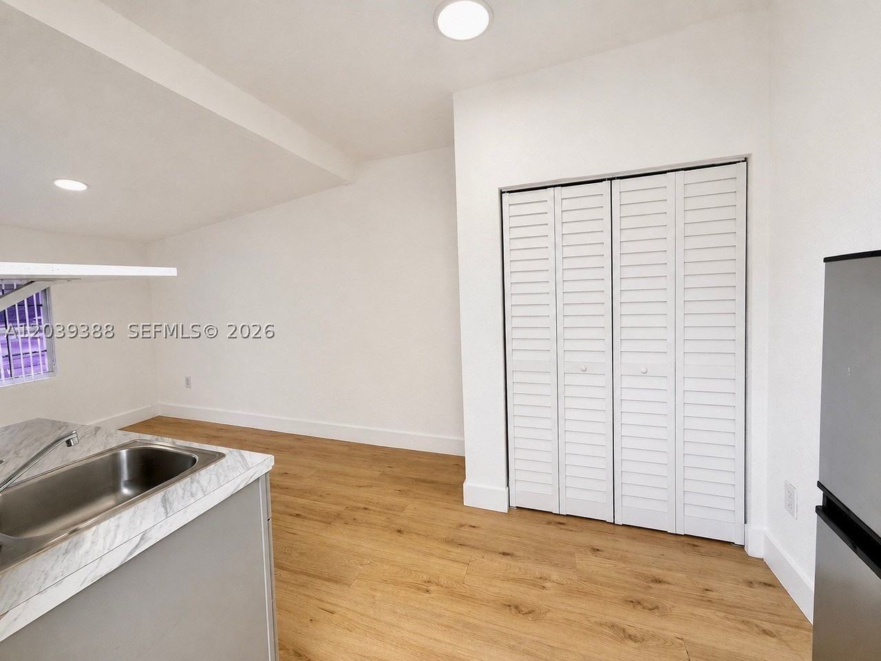 330 Nw 56th Ave #2 - Photo 5 of 9