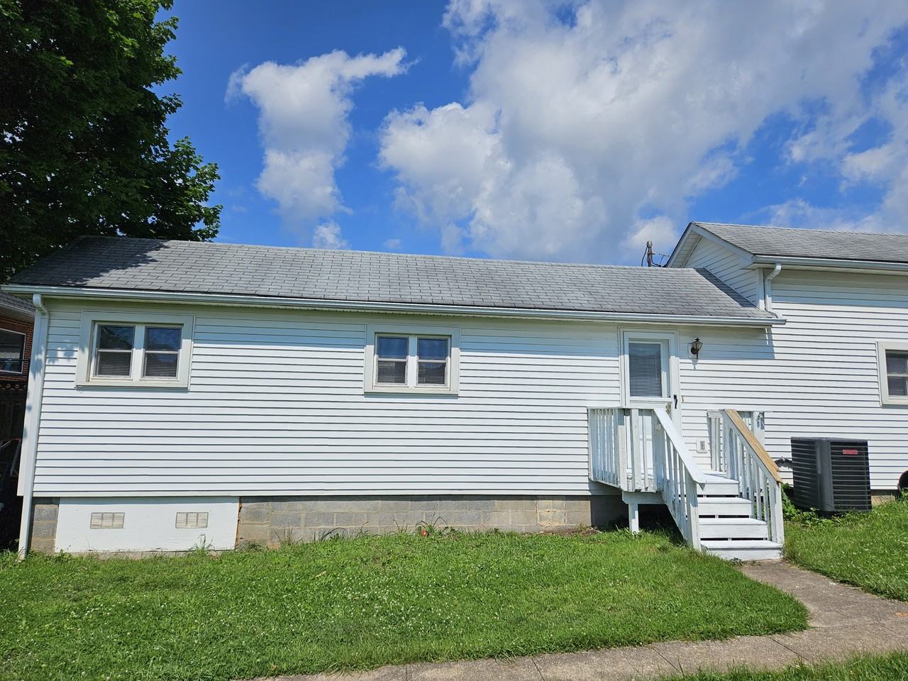208 E Main St #1 - Photo 3 of 30
