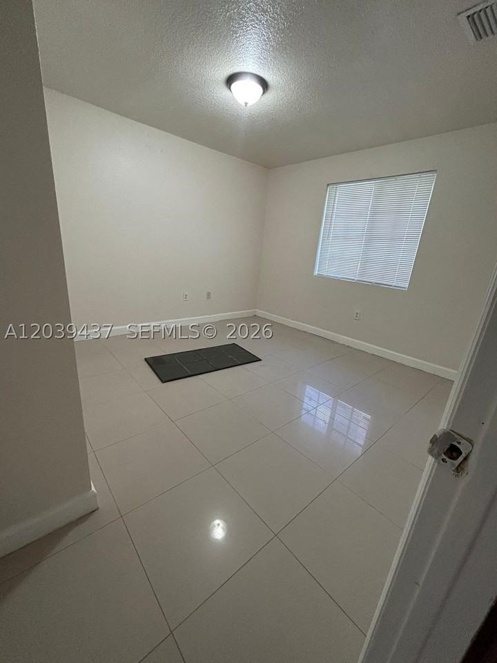 1255 Nw 55th Ter #1257 - Photo 6 of 8