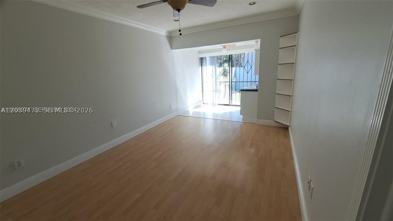 5813 Sw 140th Ave #5813 - Photo 6 of 21
