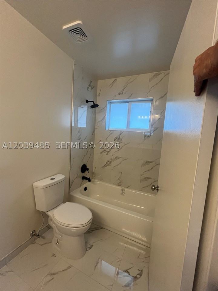 28 E 20th St #1 - Photo 5 of 14