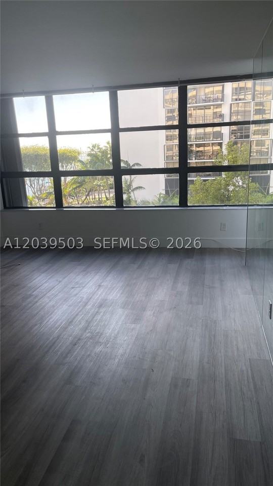 1440 Brickell Bay Dr #508 - Photo 4 of 22