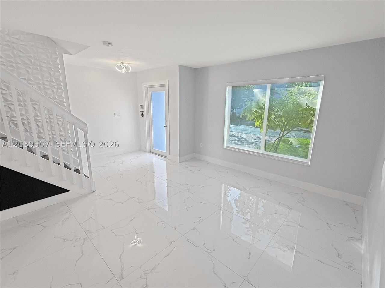 16330 Sw 102nd St - Photo 4 of 26