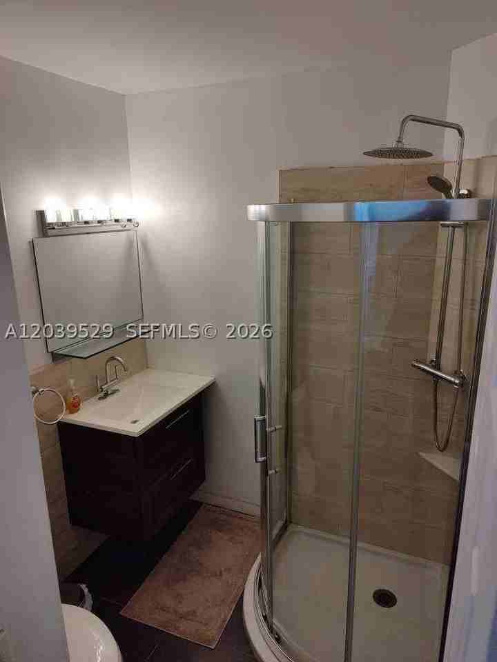 1279 Ne 180th St #1 - Photo 4 of 9