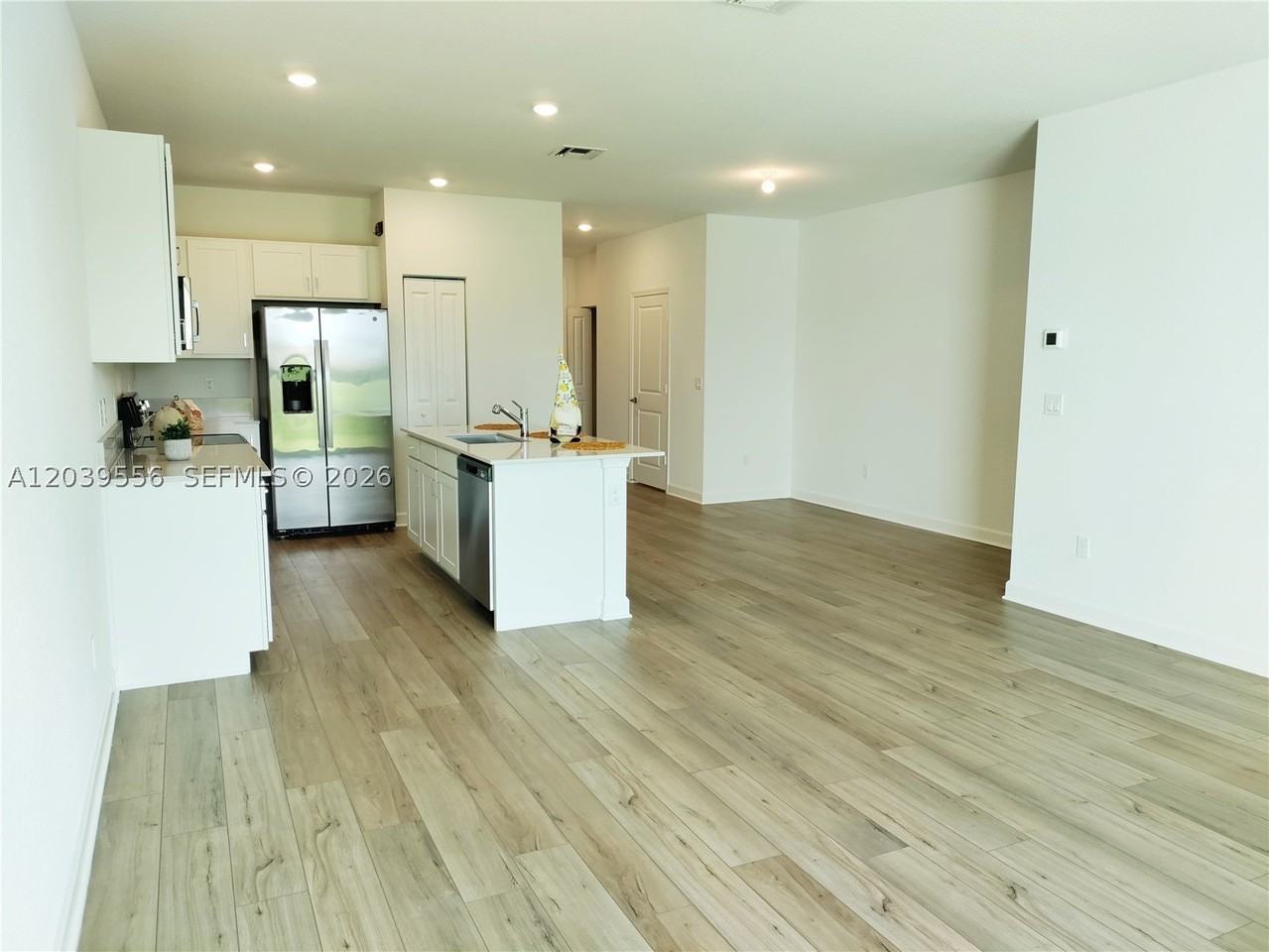 654 Se Lake Falls St #654 - Photo 6 of 23