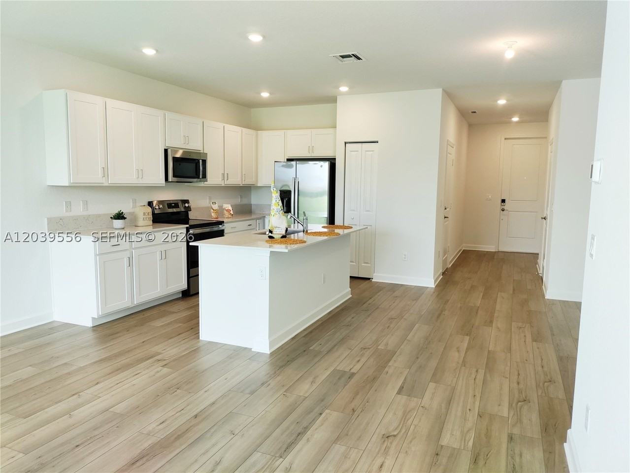 654 Se Lake Falls St #654 - Photo 7 of 23