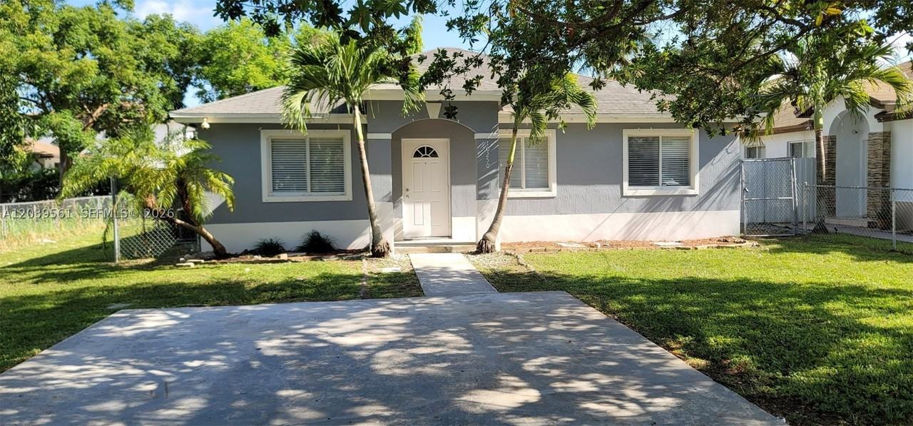 10250 Sw 173rd Ter - Photo 2 of 19