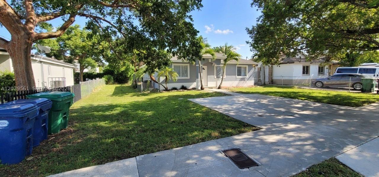 10250 Sw 173rd Ter - Photo 3 of 19