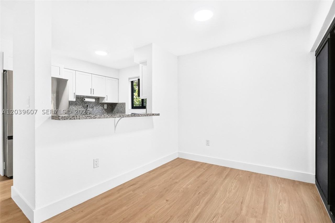 3522 Sw 25th St #3522 - Photo 4 of 49