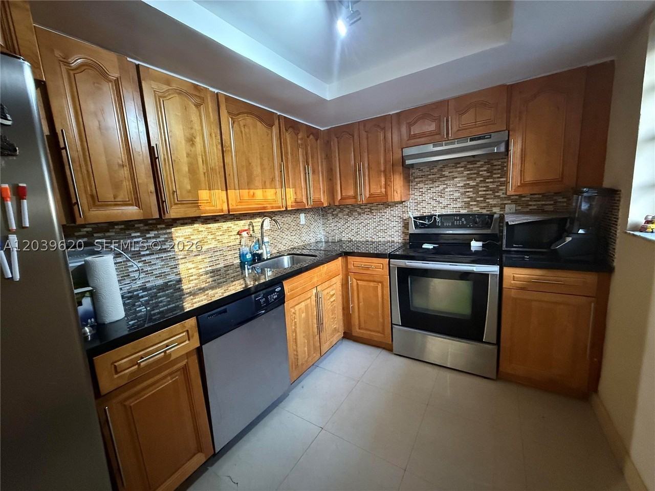 833 West Ave #204 - Photo 5 of 8