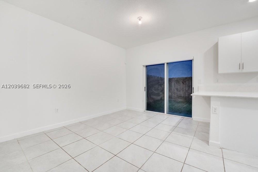 2615 Se 11th St #2615 - Photo 4 of 20
