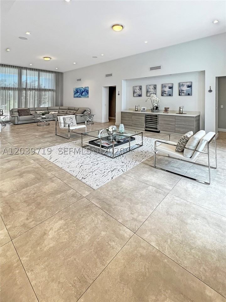 16640 Sunset Way #16640 - Photo 7 of 35