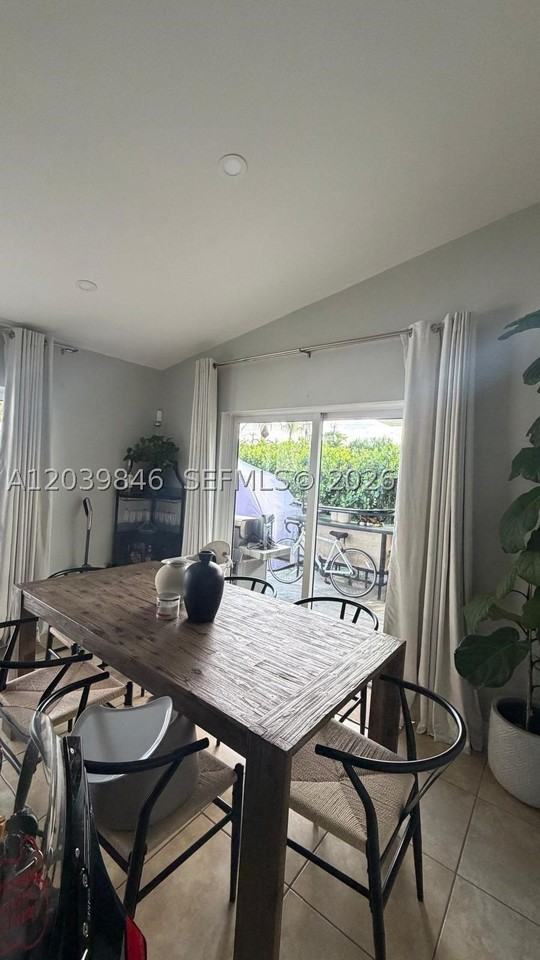 8121 Sw 136th Pl #8121 - Photo 4 of 6