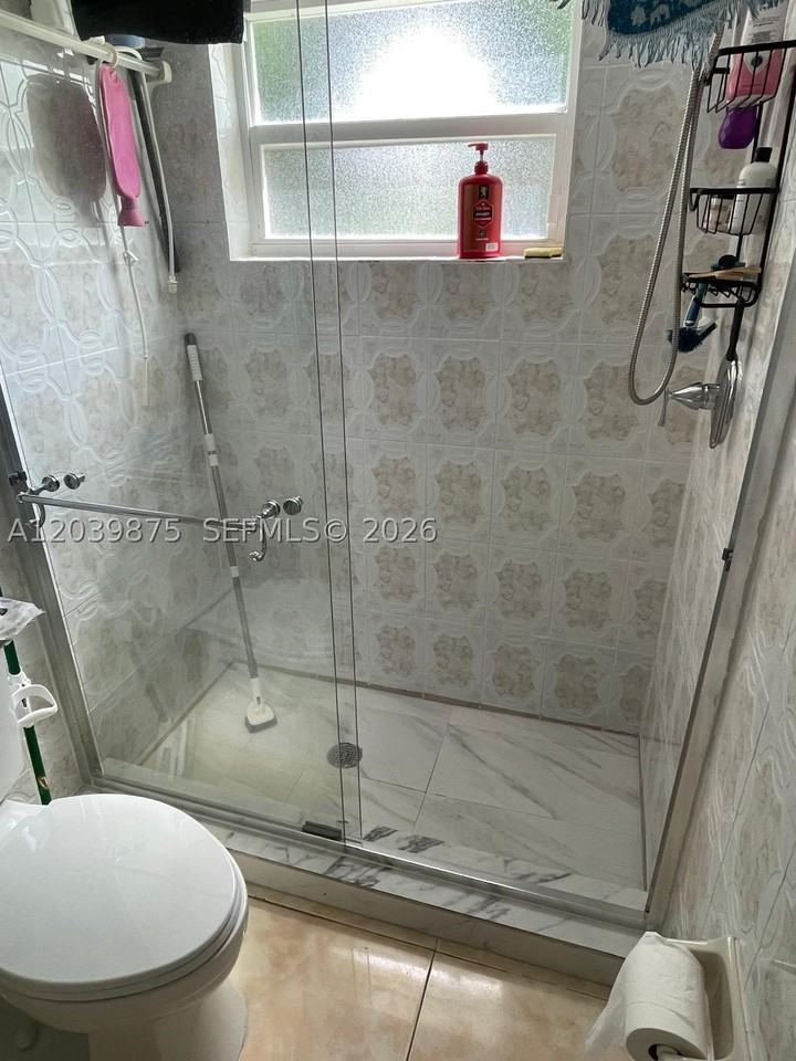 2230 Nw 32nd Ter - Photo 5 of 17