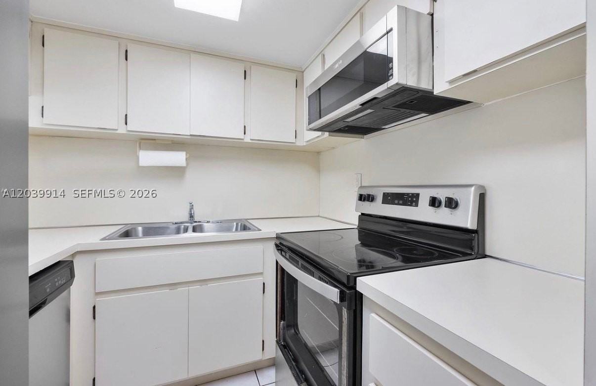995 Sw 84th Ave #223 - Photo 4 of 16