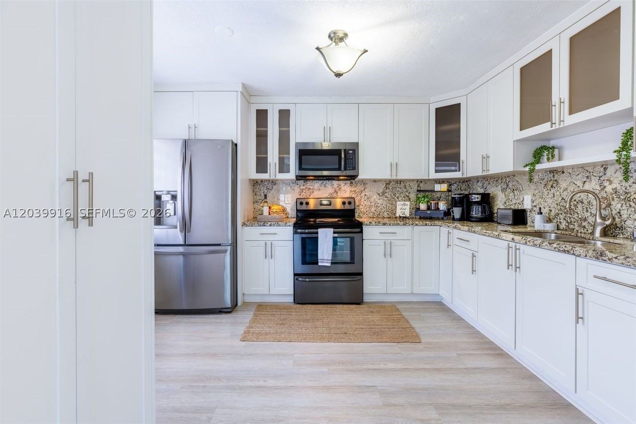 6801 Park St #6801 - Photo 5 of 33
