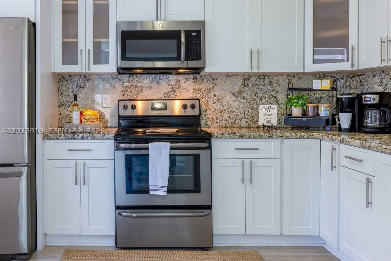 6801 Park St #6801 - Photo 6 of 33