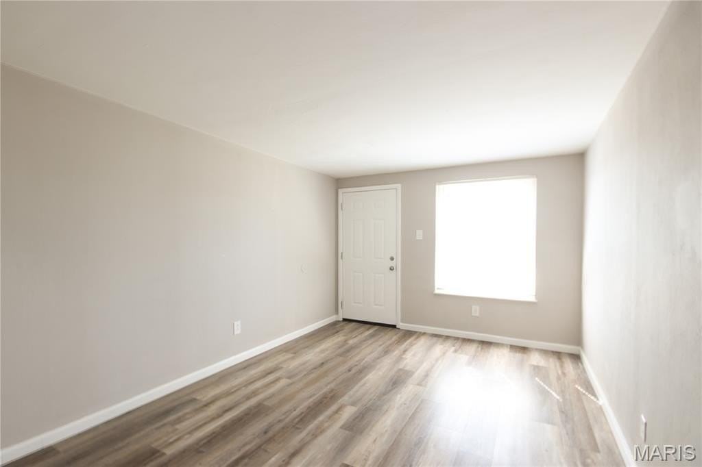 4770 Kings Dr #G - Photo 5 of 14