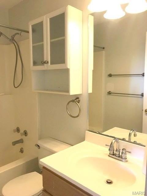 1413 Royal Oak Ct - Photo 7 of 12