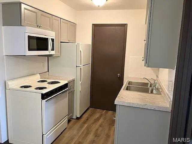 8 N 45th St #1 - Photo 6 of 15