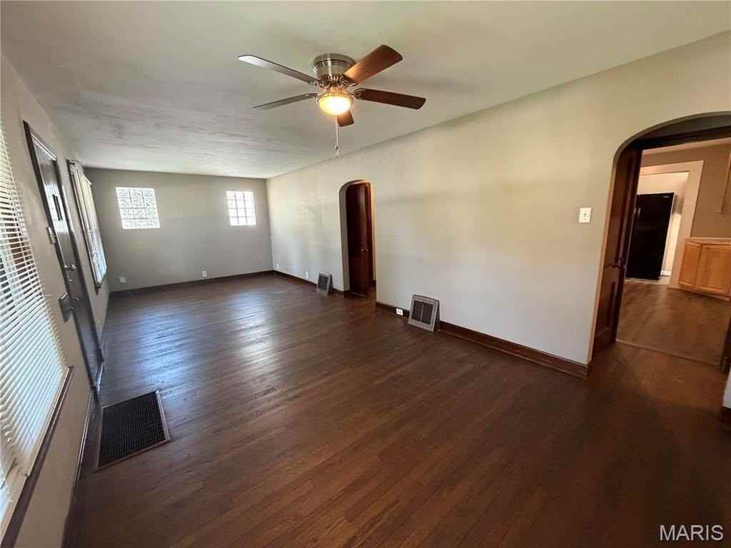 8733 Mavis Pl - Photo 3 of 20