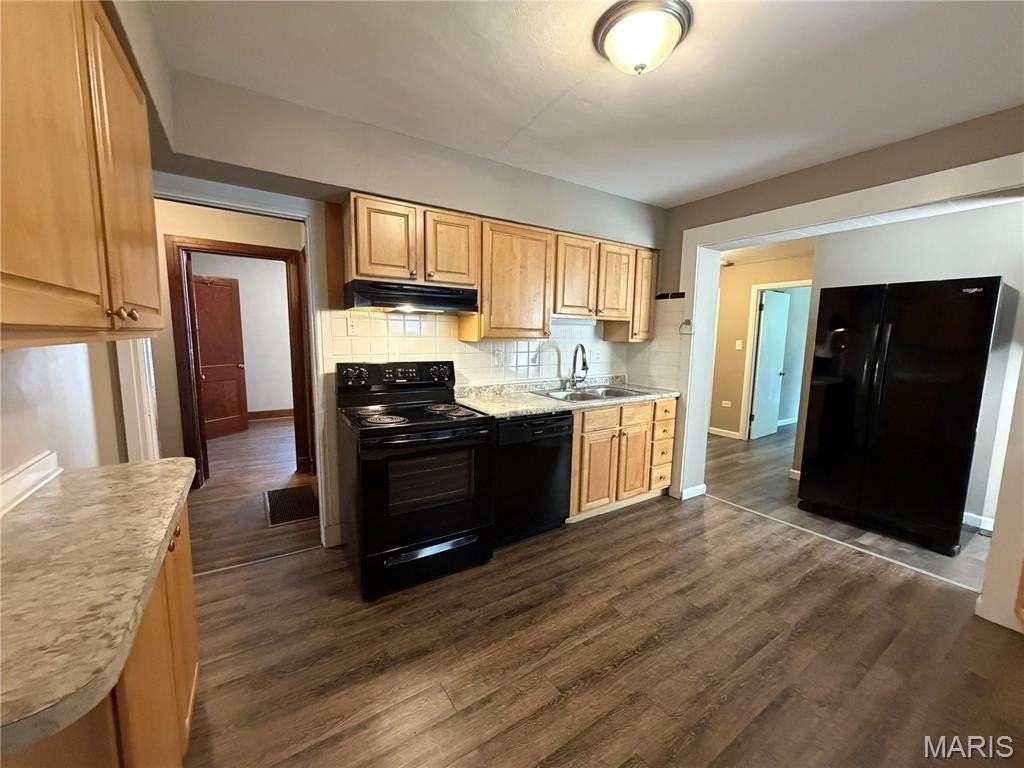 8733 Mavis Pl - Photo 5 of 20
