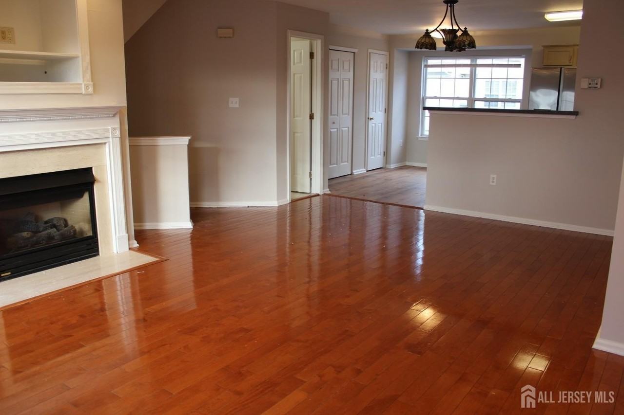 53 Giera Ct - Photo 3 of 37