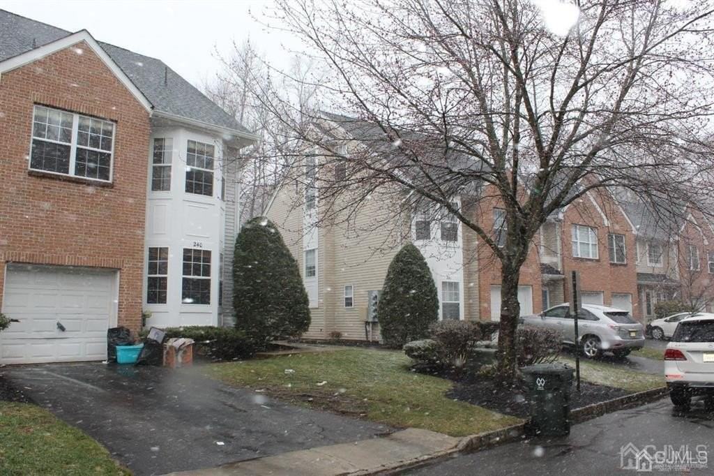 240 Hidden Woods Ct - Photo 2 of 38