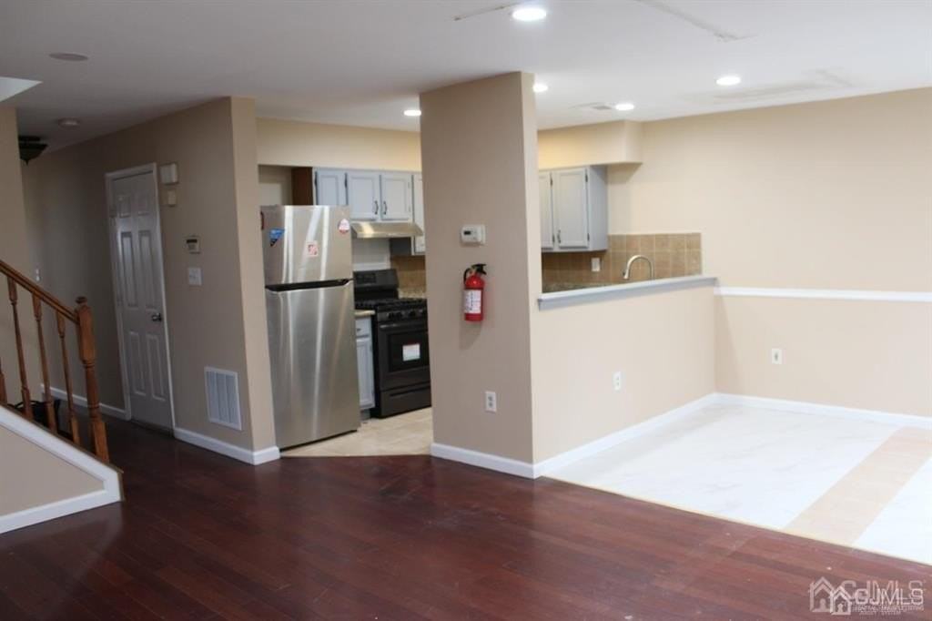 240 Hidden Woods Ct - Photo 6 of 38