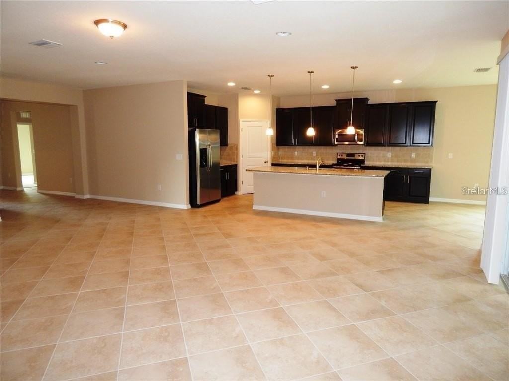 15302 Las Olas Pl - Photo 6 of 20