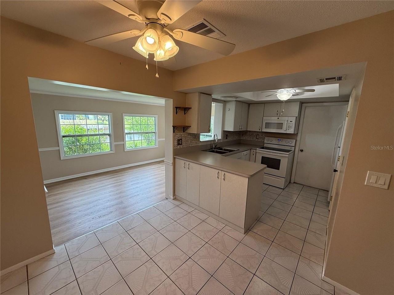 6442 Otis Rd - Photo 4 of 22