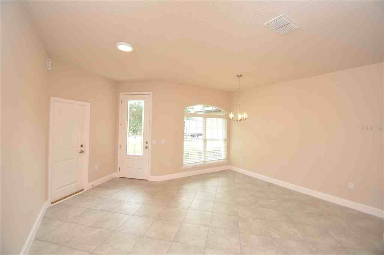 226 Coral Reef Ct N #B - Photo 3 of 28