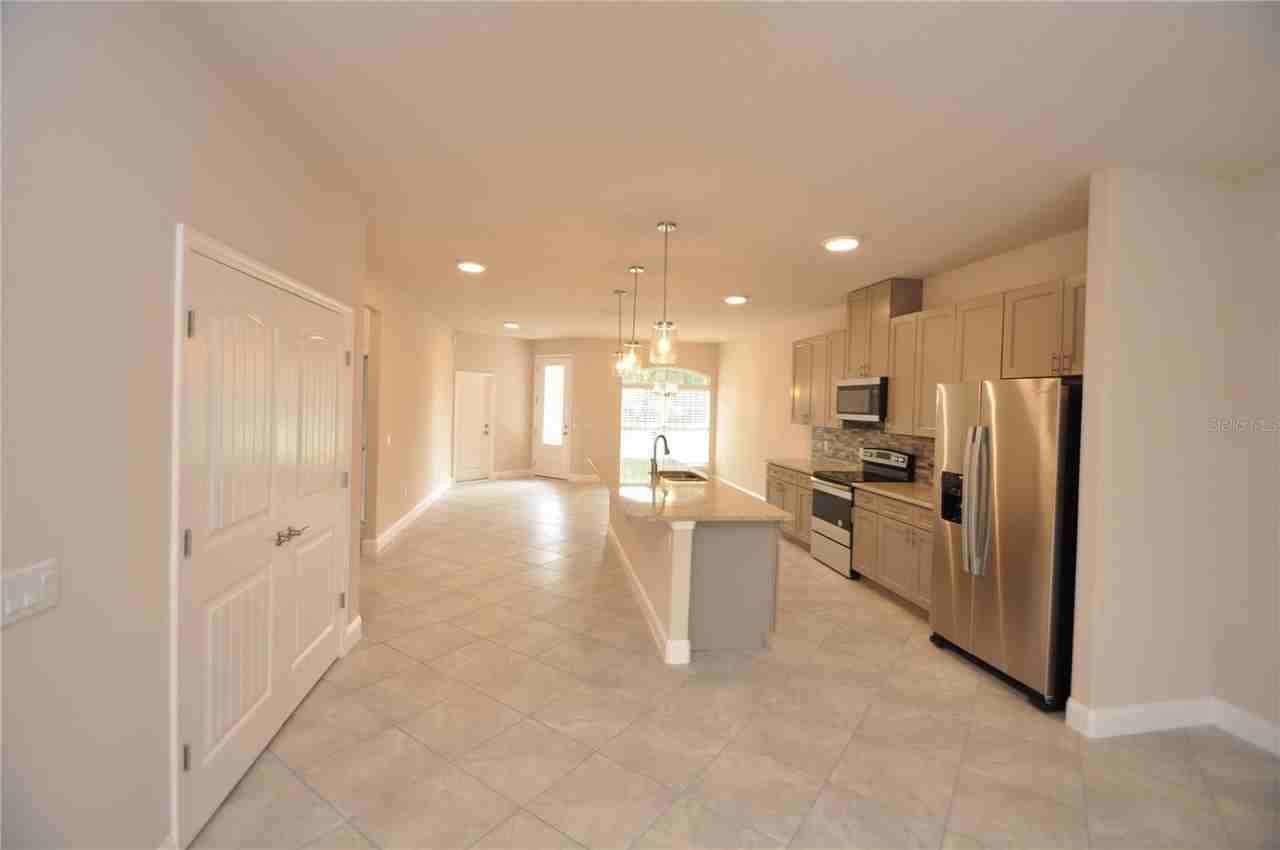 226 Coral Reef Ct N #B - Photo 5 of 28