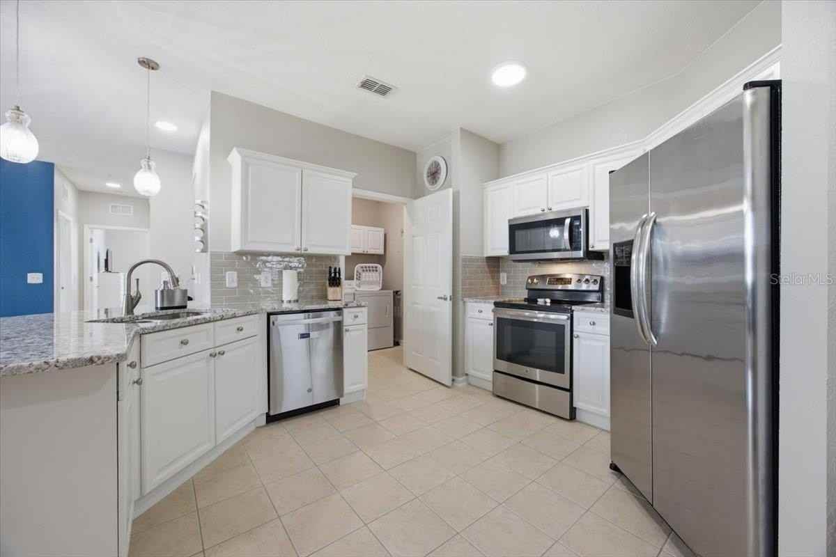 301 Terrace Ridge Cir #301 - Photo 5 of 28