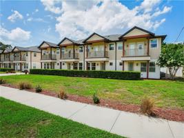 featured image of 2233R E Kaley Ave #6