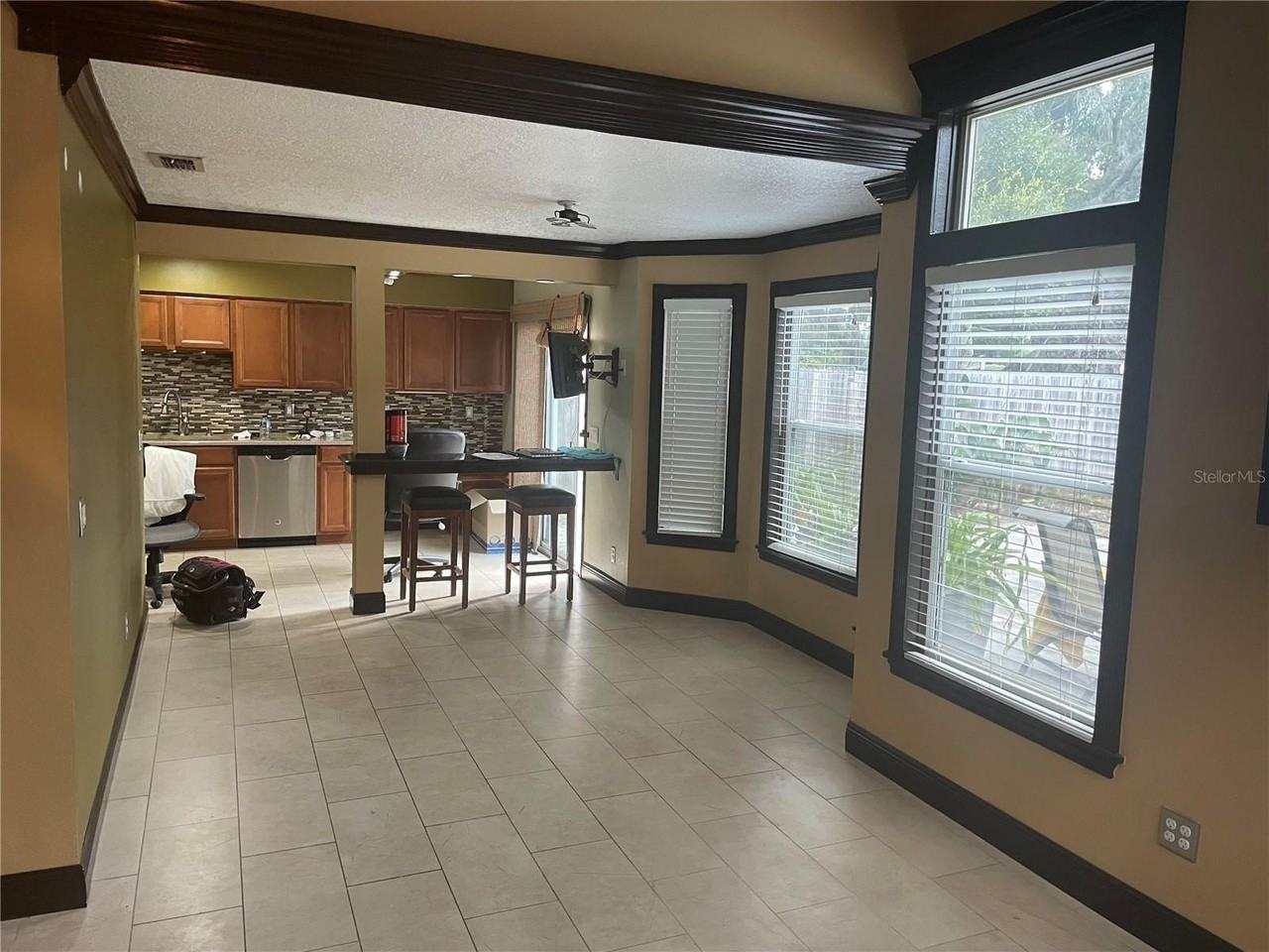 9828 Bubbling Brook Ct - Photo 4 of 21