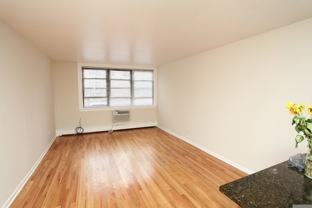 5847 N Winthrop Ave #104 - Photo 1 of 1