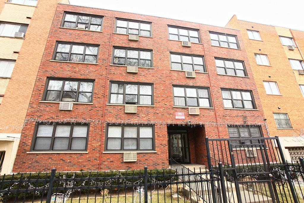 5847 N Winthrop Ave #104 - Photo 2 of 6