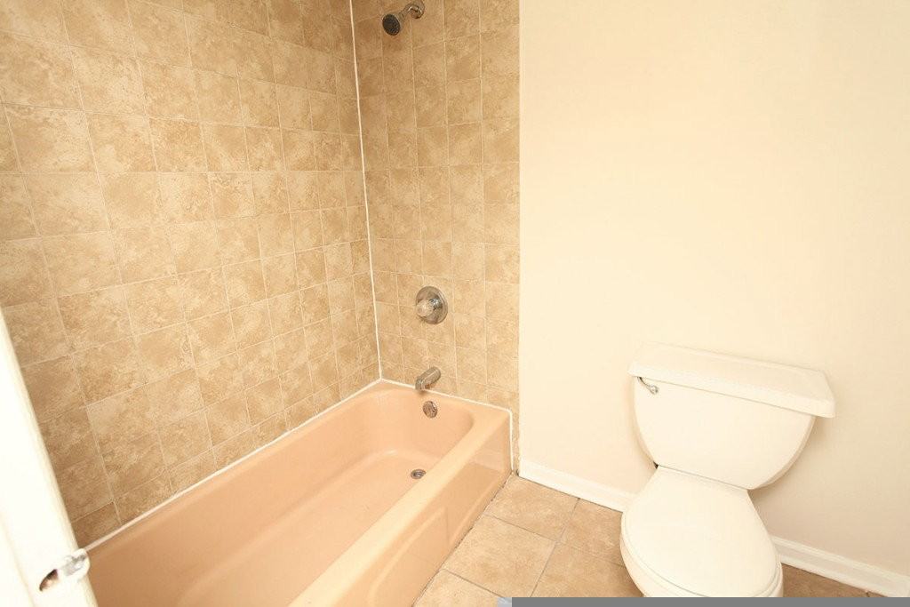 5847 N Winthrop Ave #104 - Photo 6 of 6