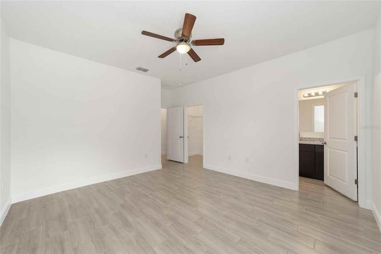 4130 Sw 130th Loop - Photo 5 of 9