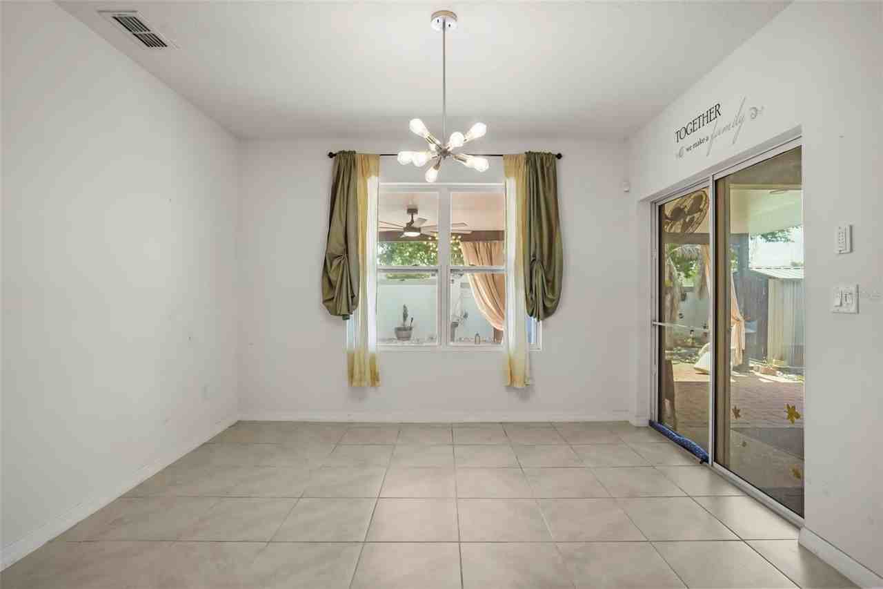 2443 White Lilly Dr - Photo 5 of 30