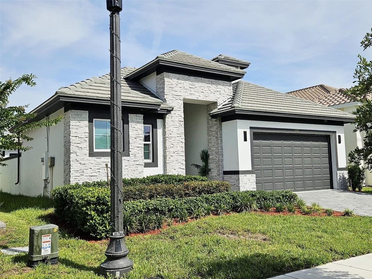260 Hampton Loop - Photo 3 of 30